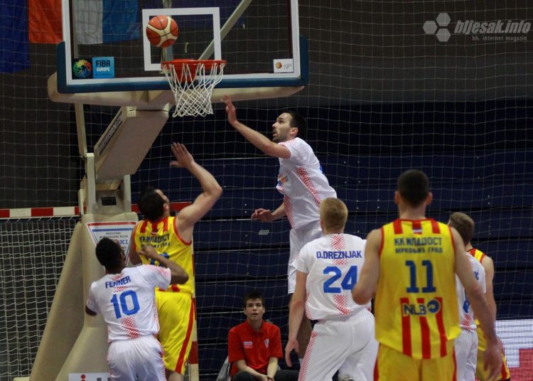 Široki na Pecari slavio protiv Mladosti i ostao na prvom mjestu