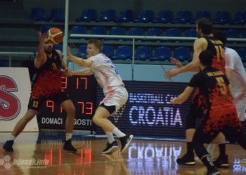 Široki stotkom isprašio Slobodu na Pecari