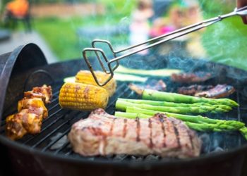 10 fantastičnih trikova Jamieja Olivera za najfiniji roštilj