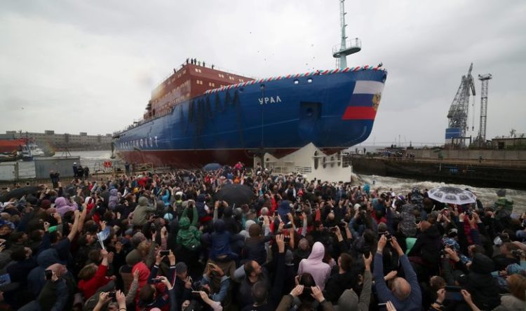 Porinuli ogromni ledolomac na nuklearni pogon: “Probit ćemo Sjeverni pol”