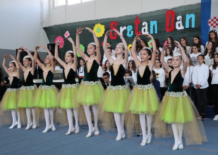 Druga osnovna škola Široki Brijeg proslavila svoj dan!