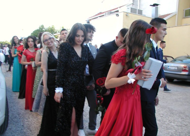 Veličanstvena i nezaboravna zabava 199 čitlučkih maturanata