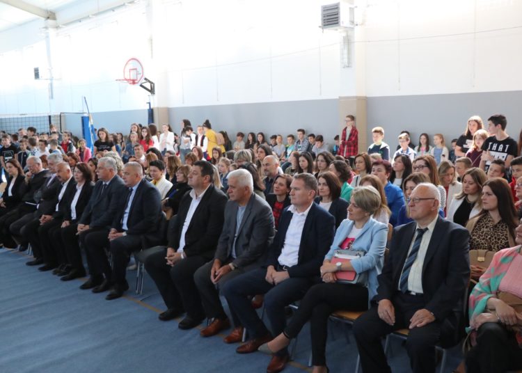 Druga osnovna škola Široki Brijeg proslavila svoj dan!