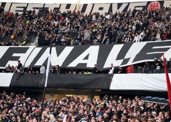 Arsenal okrenuo Valenciju, Eintracht i Chelsea remizirali