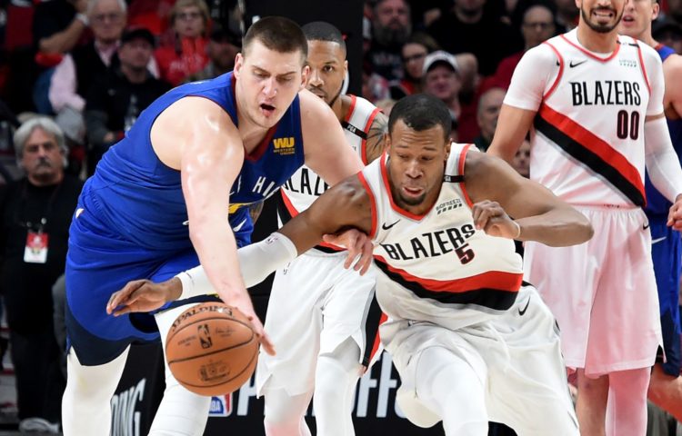 Neviđena drama u NBA: Jokić junak i tragičar, igrači jedva stajali na nogama