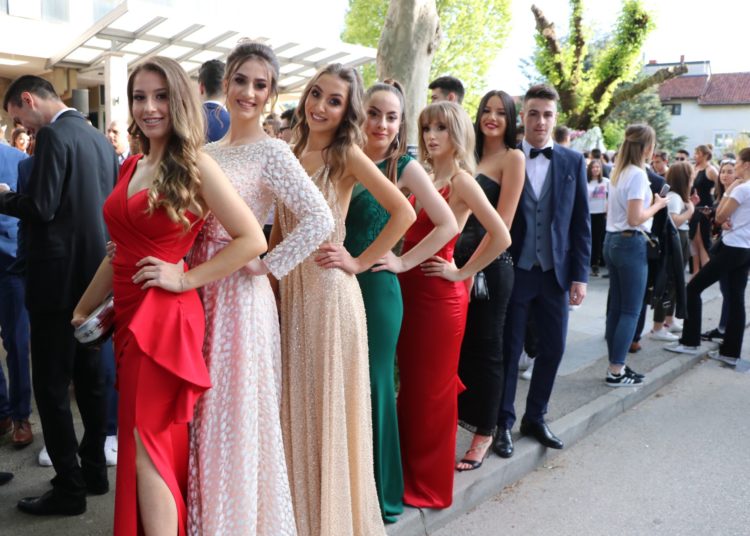 Maturalna zabava Gimnazije fra Dominika Mandića