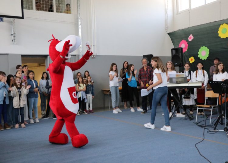 CENTRALKO razveselio djecu u Drugoj osnovnoj školi Široki Brijeg