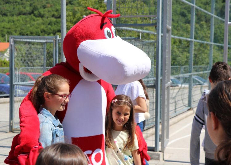 CENTRALKO razveselio djecu u Drugoj osnovnoj školi Široki Brijeg