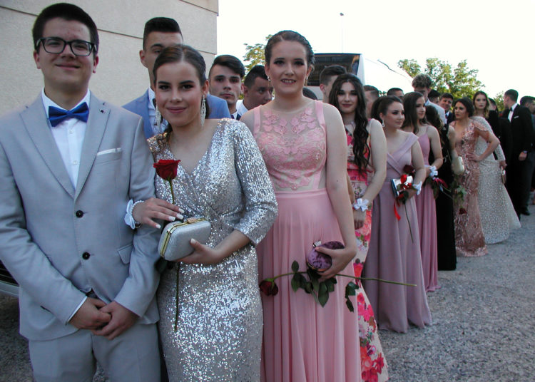 Veličanstvena i nezaboravna zabava 199 čitlučkih maturanata