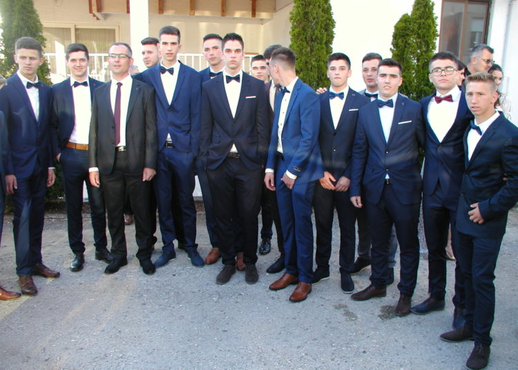 Veličanstvena i nezaboravna zabava 199 čitlučkih maturanata