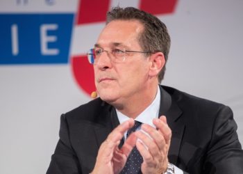 Bivši austrijski vicekancelar: ‘Hrvatska je baš veliko s*anje’