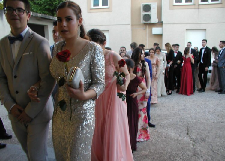 Veličanstvena i nezaboravna zabava 199 čitlučkih maturanata