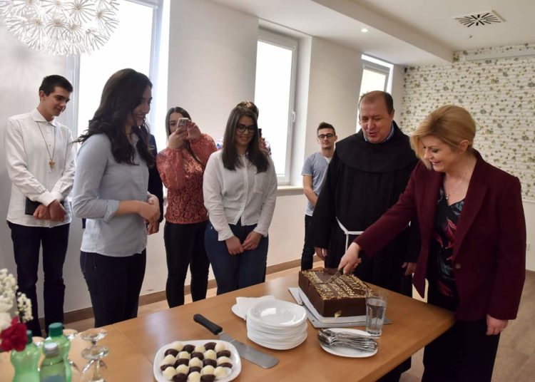 Kolinda Grabar-Kitarović posjetila Dompes u Mostaru