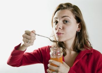 Hibernacijska dijeta: Zašto je dobro pojesti žlicu meda prije spavanja?
