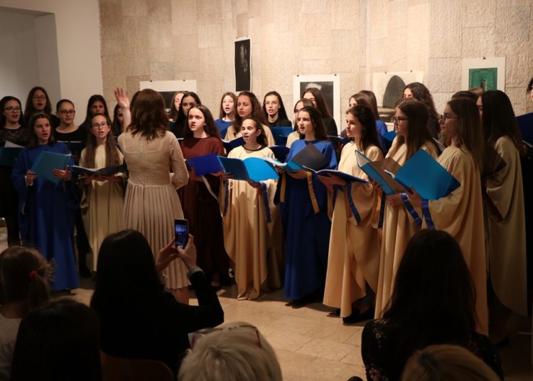 Večer hrvatskih skladatelja u Franjevačkoj galeriji u Širokom Brijegu