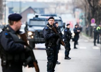 Srpski mediji: Puca se na Kosovu, uništen dio srpskog sela