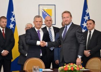 SDA sada u “reprezentaciji Bošnjaka”, uz DF želi i SBB