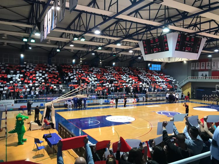 Odlična atmosfera na finalnoj utakmici na Pecari