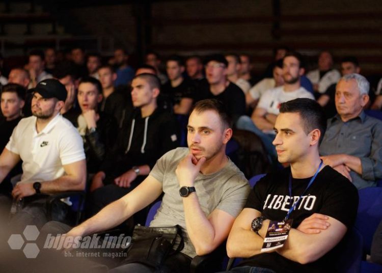 Emil Markić obranio WBO naslov u Mostaru