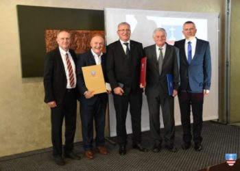 Na svečanoj sjednici OV Čitluk Mati Buliću uručena nagrada za životno djelo