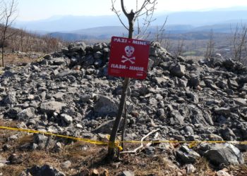 Migranti bježe iz BiH i po minskom polju