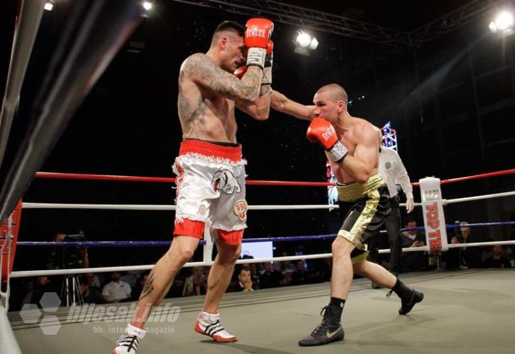 Emil Markić obranio WBO naslov u Mostaru