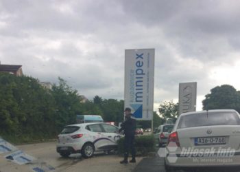 Prometna nesreća na širokobriješkoj obilaznici: Renault završio u reklami