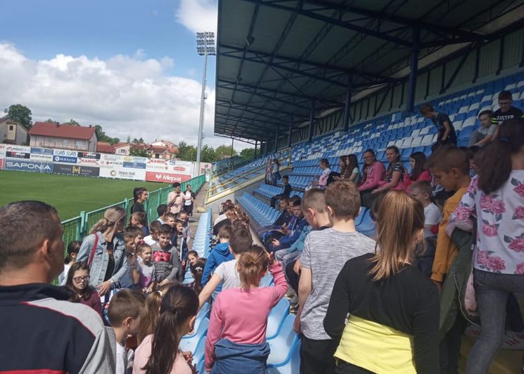 Učenici iz Mostara posjetili NK Široki Brijeg