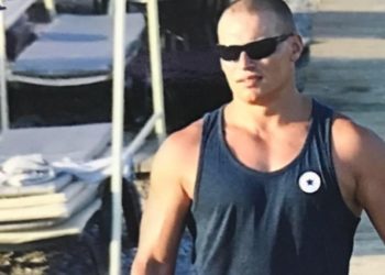 (UZNEMIRUJUĆE) Kosovski vojnik: ‘Nudim 50 tisuća eura za imena srpskih vojnika koji na ovoj slici siluju ženu s Kosova’