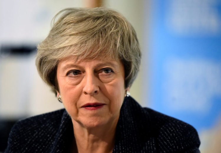 The Times: Theresa May u petak podnosi ostavku