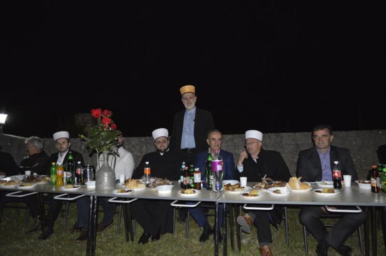 Ljubuški: Zajednički iftar u Gradskoj