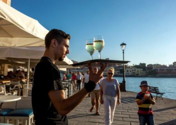 Novinari u Hrvatskoj glumili da traže posao konobara. Evo što su im sve nudili