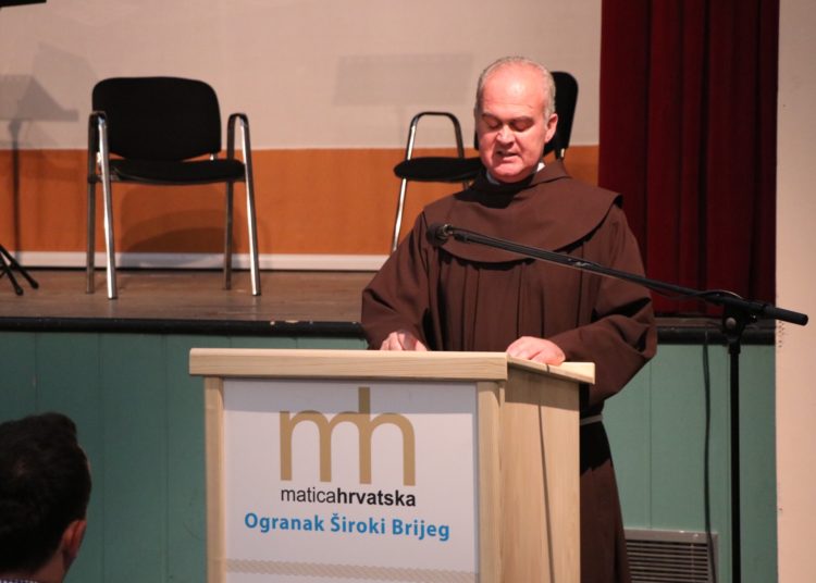 Prof. Šarac predstavio knjigu u Širokom Brijegu