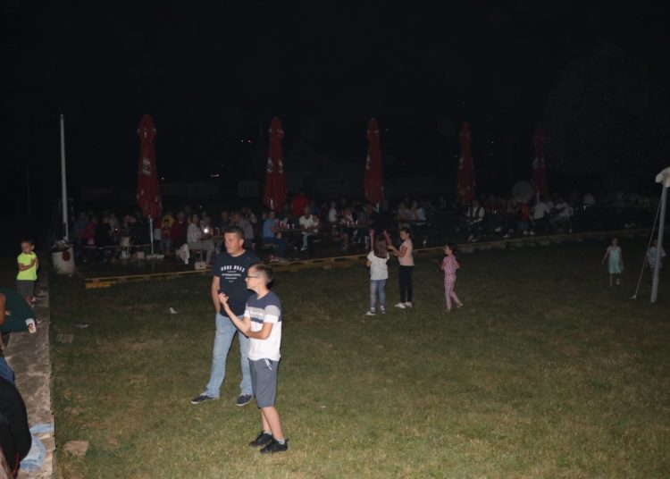 „Kočerinom kolo igra, a pisma se ori“: Odlična atmosfera na večeri folklora