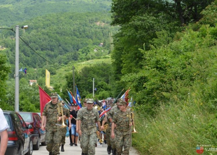 Uzdol: Blagoslovljen spomenik poginulim braniteljima na ramskom bojištu