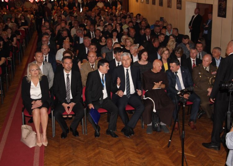 Održana komemoracija za Hrvate ubijene u mjestu Bikoši kod Travnika