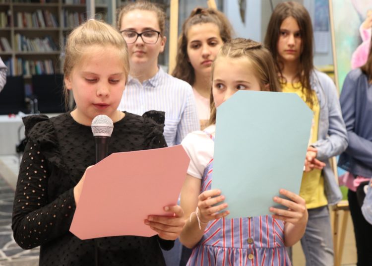 Likovna kolonija „Brijeg“ organizirala dječju izložbu slika