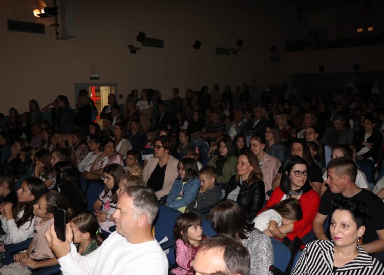 Festival pjevača amatera Široki Brijeg: Marija Previšić odnijela pobjedu!