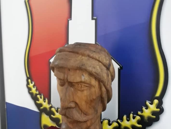 Posuško lito: Predstavljene knjige i otvorena izložba skulptura Grge Mikulića