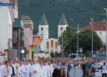 Tisuće vjernika na Tijelovo u Međugorju
