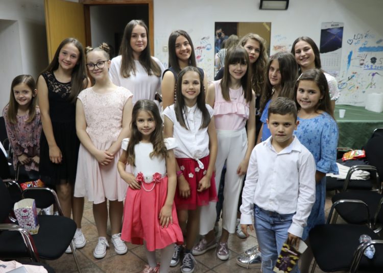 Festival pjevača amatera Široki Brijeg: Marija Previšić odnijela pobjedu!