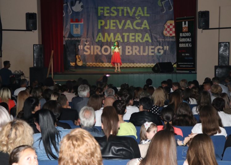 Festival pjevača amatera Široki Brijeg: Marija Previšić odnijela pobjedu!