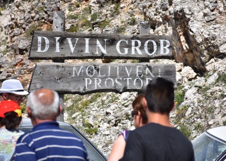 Foto: Na Kedžari proslavljen Divin dan