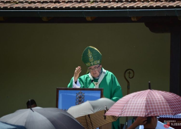 Uzdol: Blagoslovljen spomenik poginulim braniteljima na ramskom bojištu