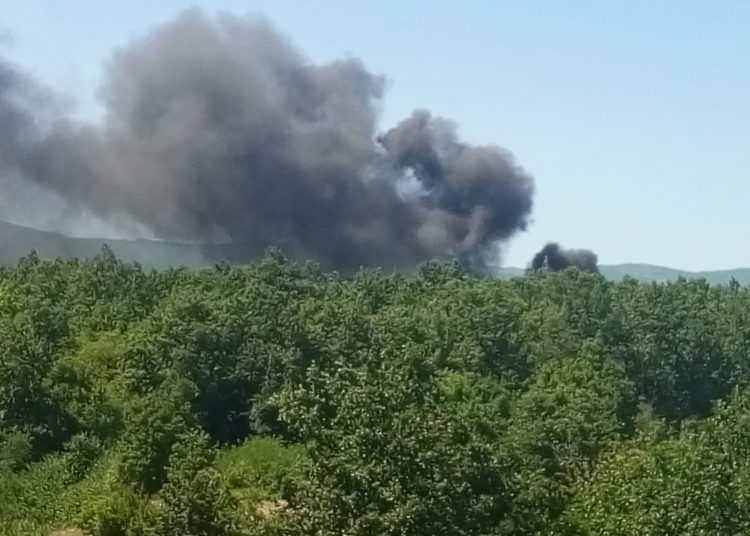 Požar na Visokoj Glavici, gusti crni dim u zraku (FOTO)