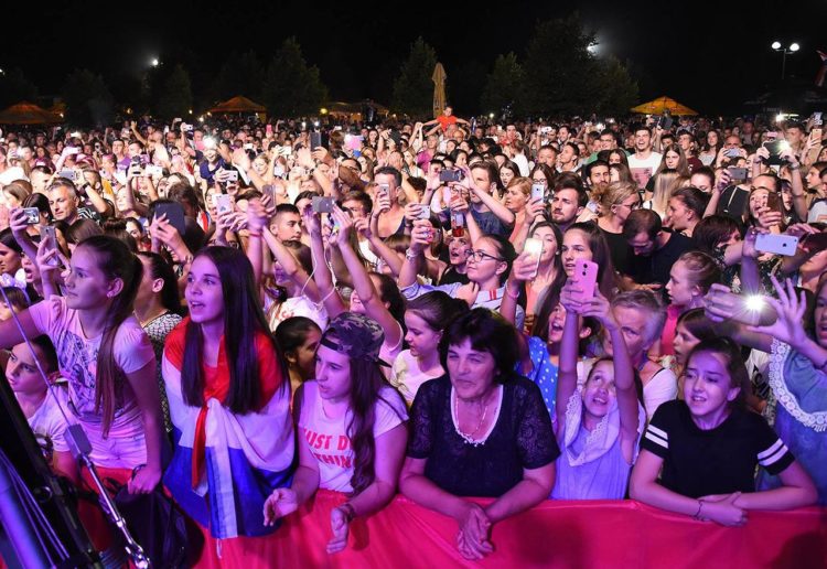 “Blatničke note dobrote”: Thompson, Zečić, Grdović, Stavros, Bulić…