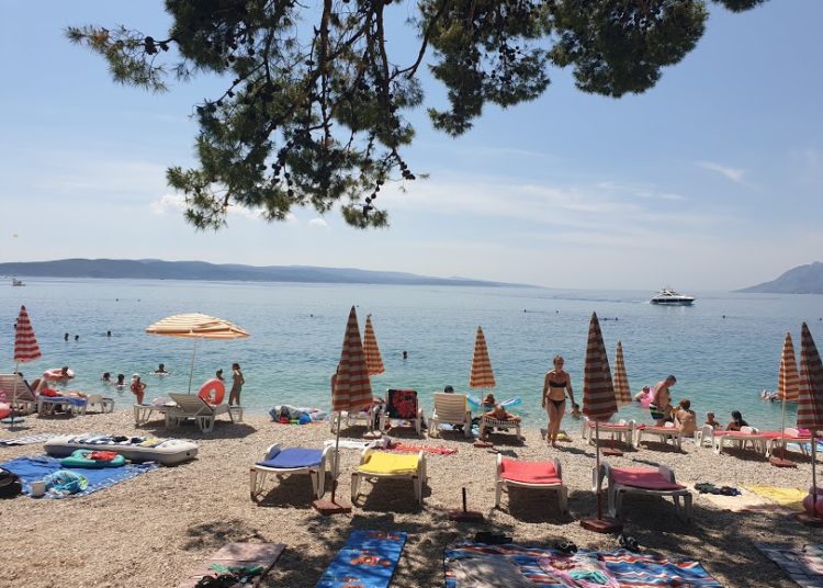 Sezona je počela, Vrisak.info se u to uvjerio u Baškoj Vodi