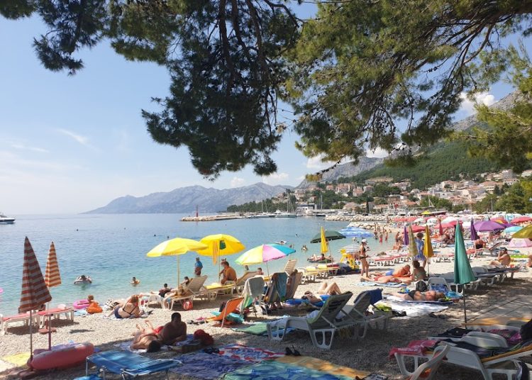 Sezona je počela, Vrisak.info se u to uvjerio u Baškoj Vodi