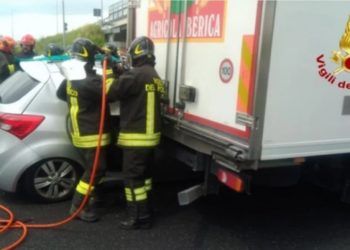 Državljanka BiH se zabila u kamion i poginula