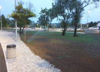 Nastavlja se uređenje parka Sajmište, sije se i travnjak (FOTO)